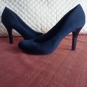 Nine and co. brand new, Round toes